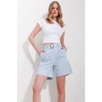 Trend Alaçatı Stili Mavi Çift Cepli Beli Kemerli Gabardin Şort ALC-X11501