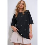 Trend Alaçatı Stili Siyah Bisiklet Yaka Oversize İnci Ve Taş İşlemeli T-Shirt ALC-X11964
