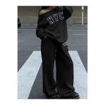 trendgar Siyah NYC Baskılı Bol Asimetrik Yakalı Sweatshirt/ WideLeg/Geniş Paça Alt Eşofman Takımı