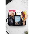 Trendmiya Siyah Çerçeve & Çiçek Buketi & Colombian Taze Filtre Kahve & Siyah French Press Hediye Seti