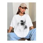 Trendseninle Shadow Baskılı Beyaz Oversize Kadın T-shirt