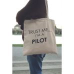 Trust Me I'm A Pilot Hediyelik Baskılı %100 Pamuklu Ham Bez Bej Çanta