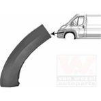 TŞT 2003 - 2006 Mercedes E Class W211 - Ön Tampon Bandı Sağ Gri Astarlı - Nikelaj Çıtalı Sensör Deliksiz (Oem NO:2118800612)