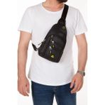 Tuldar Unisex Siyah Imperteks Kumaş USB Kulaklık Çıkışlı Fermuarlı Bel Göğüs ve Omuz Çantası (19X29CM) tul202 - 00-Siyah - -Ebatları -Boy: 29 cm -En: 19 cm -Genişlik: 8 cm