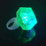 TURK Kristal Tasarımlı LED Glow Işıklı 3 Modlu Yeşil Yüzük 3.5 x 5 cm