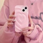 Tybiky iPhone 12 uyumlu cep telefonu kılıfı, sade tek renkli, üç boyutlu katlanmış kalp dokulu koruyucu kılıf, yumuşak, uzun ömürlü TPU düşmeye karşı dayanıklı kılıf, kız pudrası