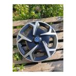 Universal Volkswagen Polo / Golf / Jetta / Bora / Passat Uyumlu 15 inç Jant Kapağı 4'lü Takım Amblem Hediyeli