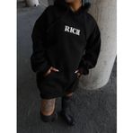 Uzun Kol Kapşonlu Göğüs Baskılı SweatShirt