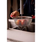 Vadi Paslanmaz Çelik Ayaklı Süzgeç 22 cm – Saplı Sebze Meyve Yıkama ve Süzme Eleği