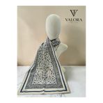 Valora Trend | İpeksi Saten Geleneksel Motifli Mavi & Krem Lüks Çini Desen Fular