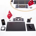 Varta Siyah Deri 6 Parça Sümen Takımı – 50x35 cm Sümen, 30x11 cm Kristal Kapaklı Masa İsimliği ve Aksesuarlar