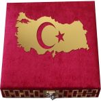 Vera Esans Hediyelik Plaket Bayraklı -Orta Boy - Kuran'ı Kerim