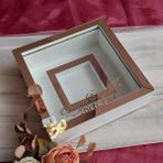 Verda Çerçeve 25X25 cm Fotoğraf Bölümlü Ledli Isimli Beyaz-Rose Yarı Pleksi Kaplamalı Derin Anı Çerçevesi! Gül Kutusu!