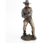 Veronese Bronz Renk Ateş Eden Kovboy Figür 31cm