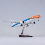 Veronese Klm Royal Dutch Boeing 777 Yolcu Uçağı Koleksiyon Uçak 47CM