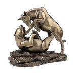 Veronese Wild Collection Bronz Renk Ayı ve Boğa Figürü 19CM