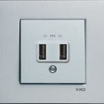 Viko 92605009 Artline Novella Gümüş Usb Şarj Prizi 5V 2A Çerçevesiz Duvar Anahtarı