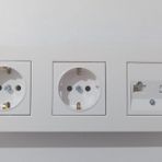 Viko Karre Beyaz 3lü Set Numeris Telefon Prizi + Topraklı Priz + Topraklı Priz