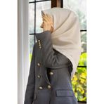 Vissona %100 Twill İpek Düz Ekru Renkli Daha Tok Exclusive Serisi 90x90 Eşarp Dikim Şekli : El Dikişi