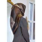 Vissona %100 Twill İpek Geometrik Desenli Bej - Gri Renkli 90x90 Eşarp Dikim Şekli : El Dikişi
