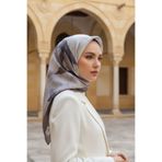 Vissona %100 Twill İpek Yaprak Desenl Gri - Bej Renkli 90x90 Eşarp Dikim Şekli : El Dikişi