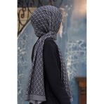 Vissona LÜKS MEDİNE İPEĞİ DEGRADELİ MONOGRAM DESENLİ GRİ RENKLİ 75X195 KIRIŞMAZ ŞAL MOSS KREP DİKİŞ TİPİ İTA
