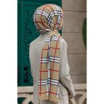 Vissona LÜKS MEDİNE İPEĞİ EKOSE DESENLİ BEJ RENKLİ 75X195 KIRIŞMAZ ŞAL MOSS KREP DİKİŞ TİPİ İTALYAN DİKİŞLİ