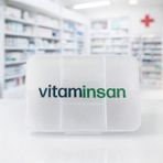 Vitaminsan Baskılı 7 Bölmeli İlaç Saklama Kutusu
