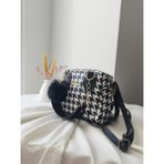 Vivazzaluxe Mini Model Puf Charm Detaylı Deri Beyaz - Siyah Kadın El, Omuz, Çapraz Çanta