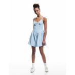 Volanlı V Yaka Çapraz İp Askılı Mini Denim Elbise