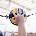 Voleybol Smaç Topu Askısı Kancalar Dahil Siyah