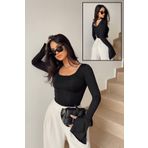 World Fashion Trends Kadın uzun kollu kare yaka kolu volanlı sırt dekolteli dikiş detaylı bluz
