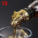 Yaci Shop No.13 Tarzı Jagermeister Aksesuarları Şarap Dökücü Çinko Alaşım Geyik Elk Aslan Boğa Kafası Ağız Şarap Stoper Votka Araçları Için Alkol Dökücü Huni (Yurt Dışından) - Renkli