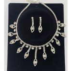 YAĞMUR AKSESUAR VE TAKI DÜNYASI ZARİF ABİYE SET