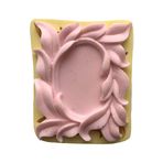 Yaprak Figürlü Çerçeve Şeklinde Silikon Pasta ve Seker Hamuru Kalibi 9x11x1,5 cm