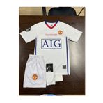 yenteks 2008 MOSCOW BEYAZ RONALDO M.UNITED ÇOCUK FUTBOL FORMA 4'lü Set Forma+Şort+Çorap+Bileklik