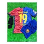 Yenteks Barcelona. Lamine Yamal 24/25 Sezon Bordo Çocuk Futbol Forması 4 Parça