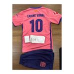 yenteks LAMİNE YAMAL Turuncu Yeni Sezon 4 Lü Set Çocuk Futbol Forması Forma+Şort (çorap+bileklik) hediye