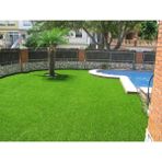 Yumuşak 8 mm Yapay Çim Halı, 50X100 Cm, Doğal Görünüm ve Dayanıklılık Sağlar - Seçenek 1 - Bordo