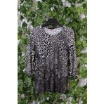 YXL COLLECTION Kadın Büyük Beden Likralı Siyah Beyaz Leopar Şal Desen 3/4 Truvakar Kol Anne Tişört Bluz