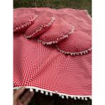 Zeren Home Ponponlu Sıvı Geçirmez Keten Masa Piknik Örtüsü 170 x 170 , 4 Yuvarlak Minder - Kırmızı - Beyaz - 170 x 170 cm
