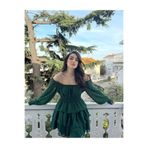 zoezoe DÜŞÜK OMUZ ŞİFON BELİ LASTİKLİ VOLANLI ELBİSE YEŞİL M