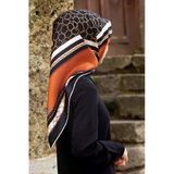 % 57 İpek % 43 Viskon Twill İpek Gold Halka Desenli Taba - Siyah Renkli 90X90 Eşarp Dikim Şekli : El Dikişi