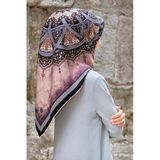 % 57 İpek % 43 Viskon Twill İpek Şal Desenli Pudra - Siyah Renkli 90X90 Eşarp Dikim Şekli : El Dikişi