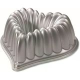 , Nordicware 55548 Kek Kalıbı, Kalpli Çelenk, Alüminyum Döküm, Hacim: 2.5Lt, 55548Amz, Gümüş