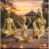 09cm-18cm ebatlarında kırılmaz polyester,3 lü yoga yapan kızlar biblosu A-1008a