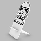 1 Fark - Ahşap Masaüstü Figürlü Telefon Standı - Telefon Tutucu - Star Wars - Stormtrooper - Beyaz