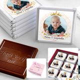 1 Yaş Fotoğraflı Kız Bebek Çikolatası 32 Adet Madlen Çikolata Sunum Kutulu