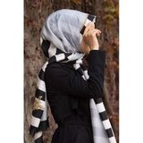 %100 İpek Çizgili Ve Varak Desenli Gümüş - Siyah Renkli 92x210 Şal