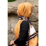 %100 İpek Dokuma Çiçek Desenli Siyah- Gold Renkli 92x210 Şal